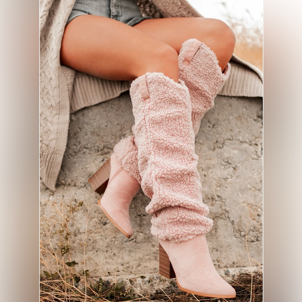 Boujee Cowgirl Slouchy Sherpa Boots PINK size 5.5